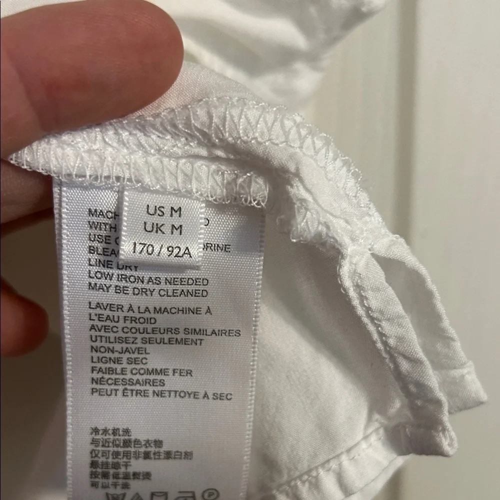 URBAN OUTFITTERS Size Medium White Short Sleeve Button Down Shirt Minimalist - Picture 4 of 7